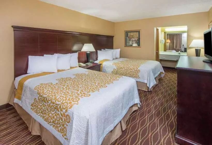호텔 Days Inn By Wyndham Paducah