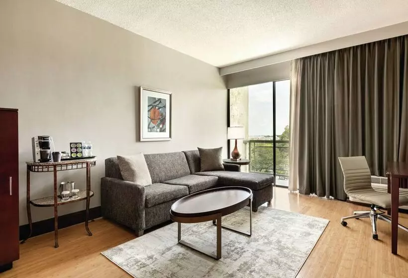 Hotel Doubletree By Hilton Atlanta   Northlake