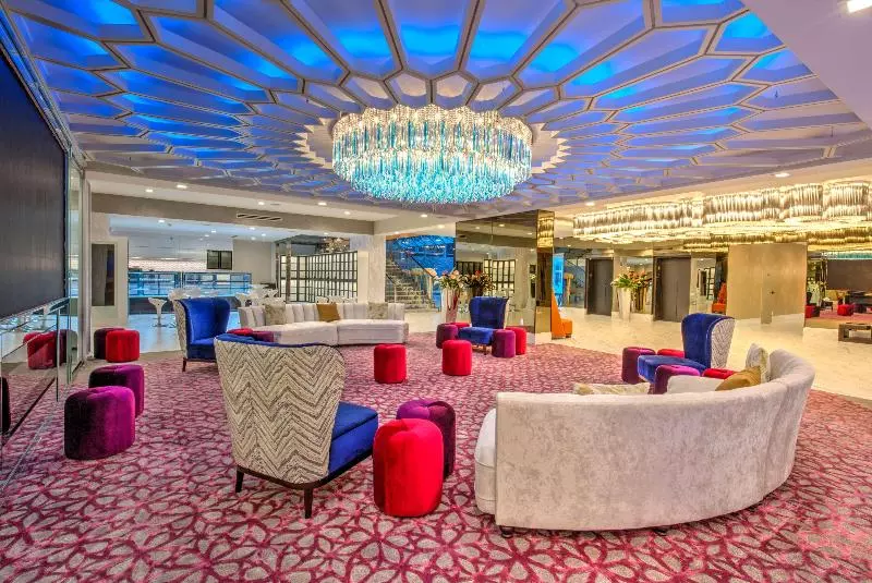 Hotelli Doubletree By Hilton Houston Brookhollow