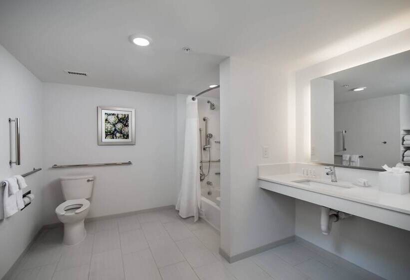 هتل Fairfield Inn & Suites Fort Worth Downtown/convention Center