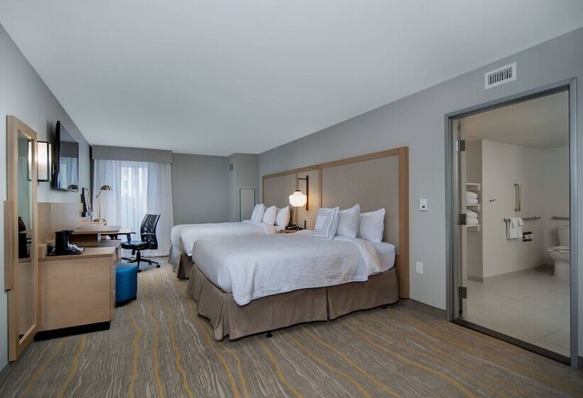 هتل Fairfield Inn & Suites Fort Worth Downtown/convention Center