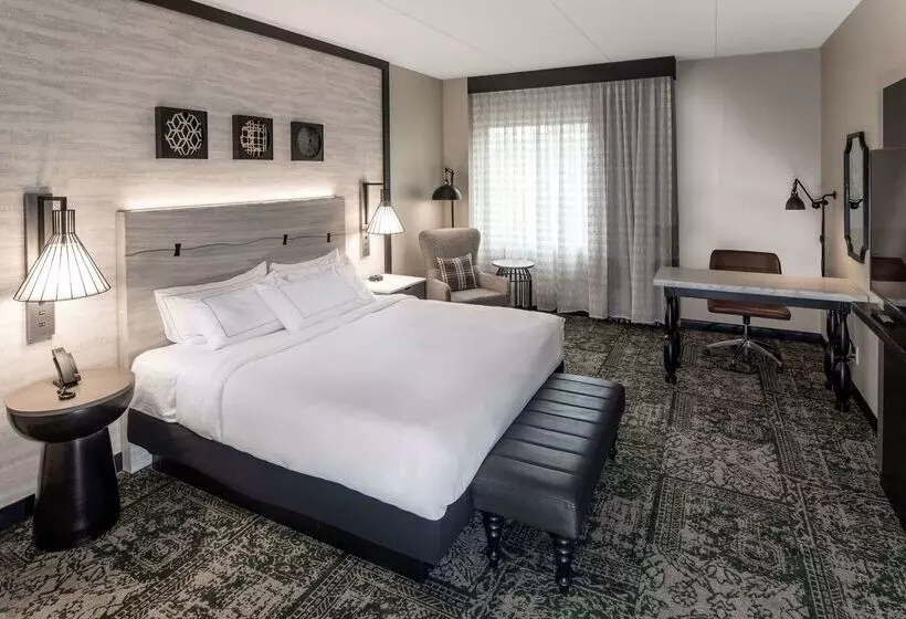 Hotel Hilton Appleton Paper Valley