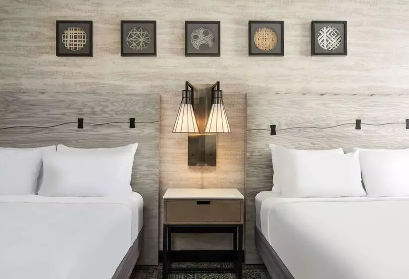 Hotel Hilton Appleton Paper Valley