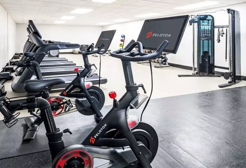 Hotel Hilton Appleton Paper Valley