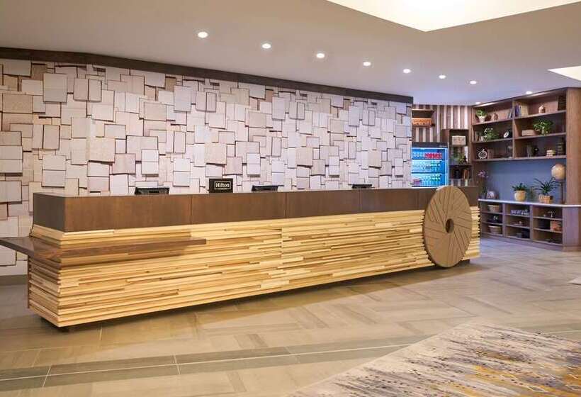 Hotel Hilton Appleton Paper Valley