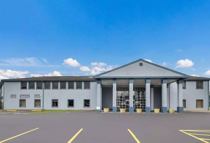 호텔 Rodeway Inn Conference Center