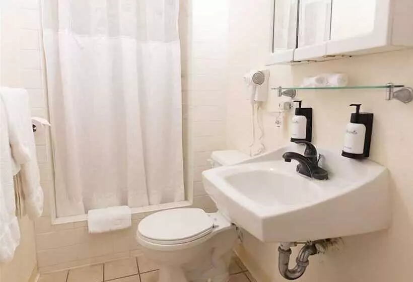 Отель Pacific Marina Inn