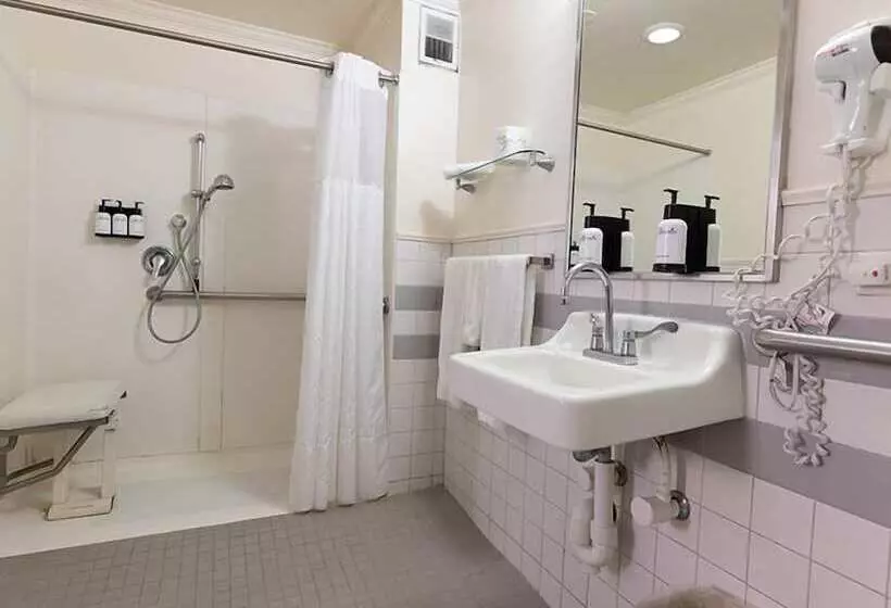 Отель Pacific Marina Inn