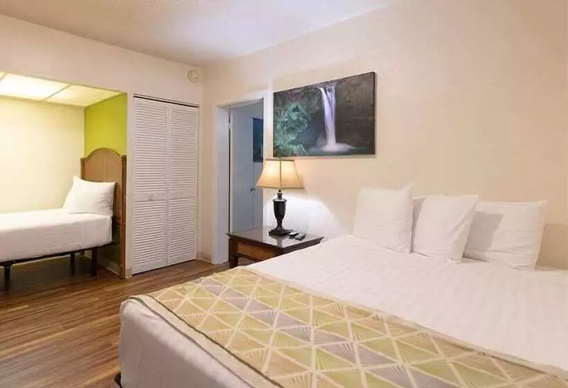 Отель Pacific Marina Inn