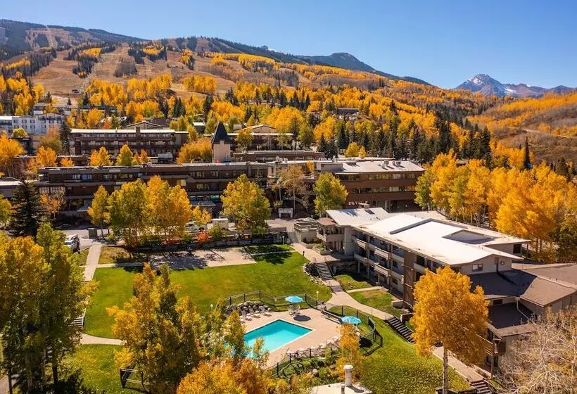 호텔 Pokolodi Lodge