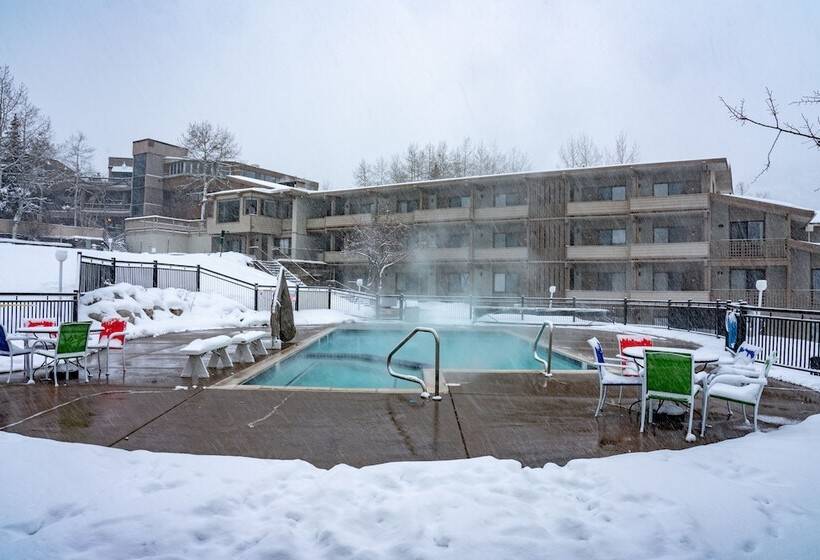 فندق Pokolodi Lodge