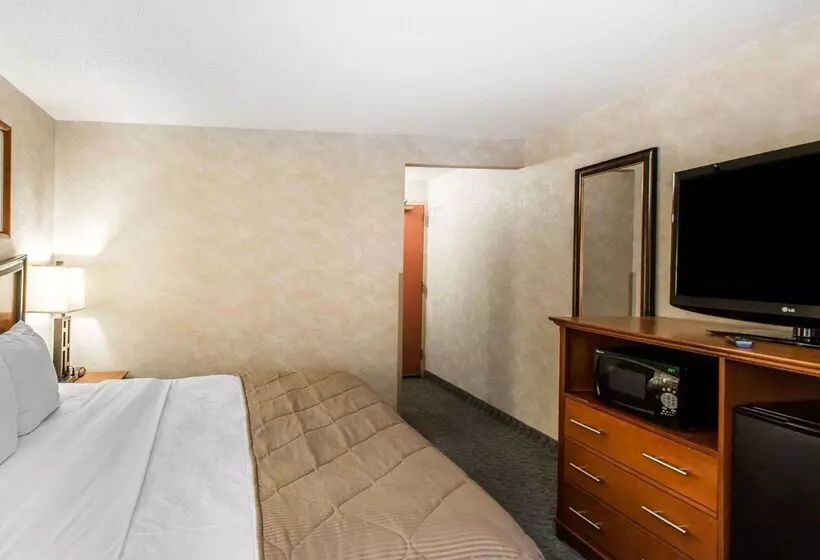 호텔 Quality Inn And Conference Center Greeley Downtown