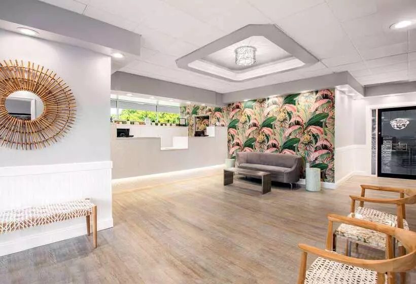 فندق Quality Inn Miami South