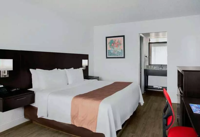 فندق Quality Inn Miami South