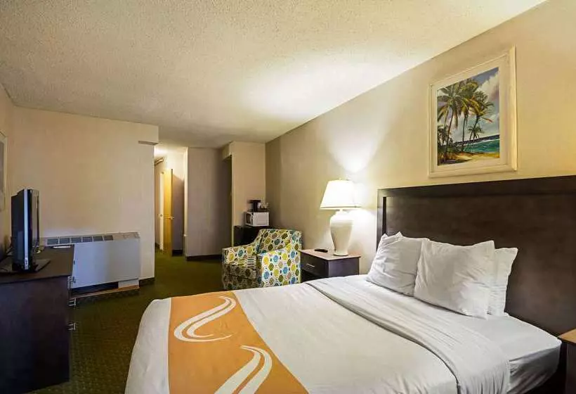ホテル Quality Inn Oceanfront