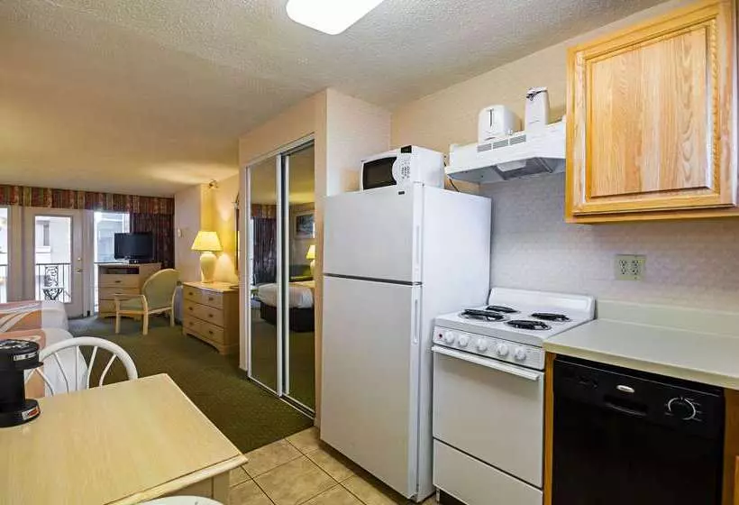 ホテル Quality Inn Oceanfront