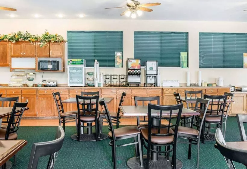 Otel Quality Inn & Suites Beachfront