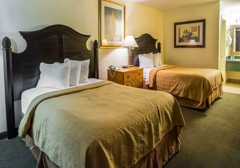 فندق Quality Inn & Suites Eastgate Kissimmee