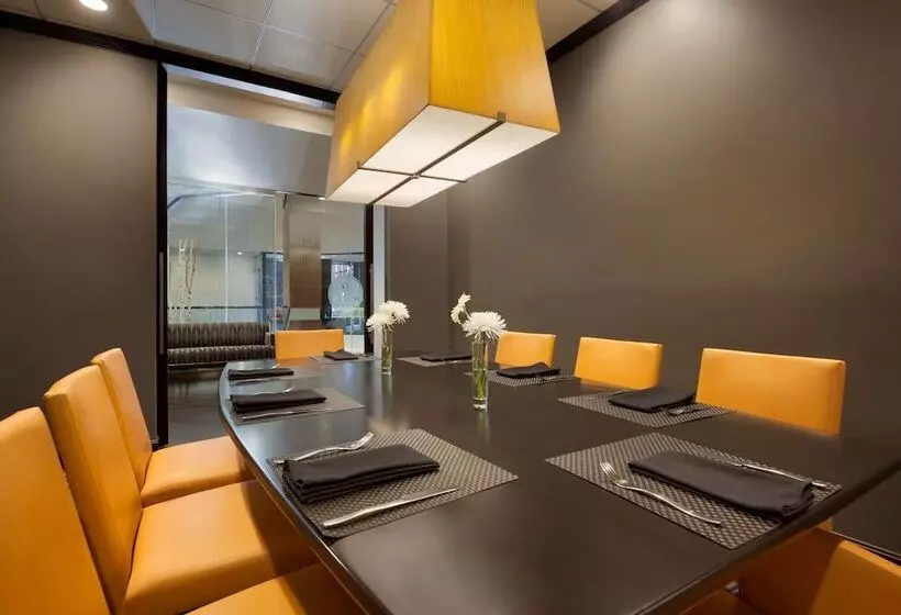 בית מלון כפרי Radisson Blu Fargo