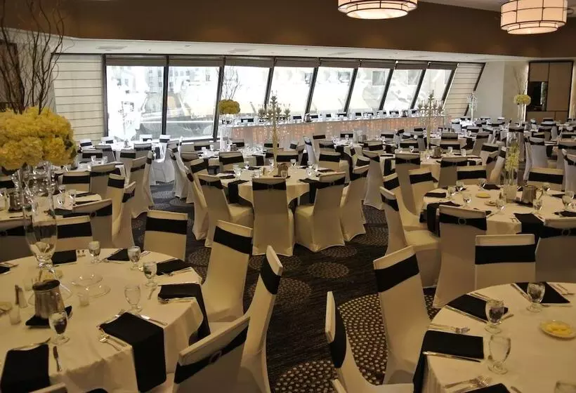 בית מלון כפרי Radisson Blu Fargo