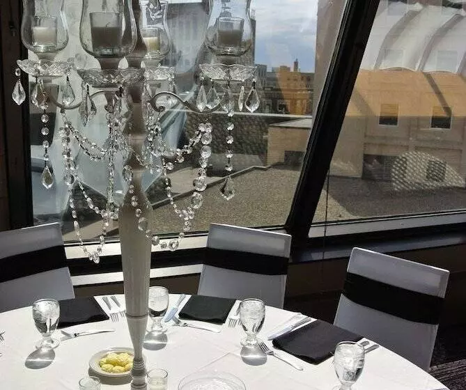 בית מלון כפרי Radisson Blu Fargo