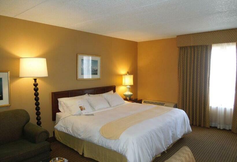 فندق Rl Cleveland Airport West