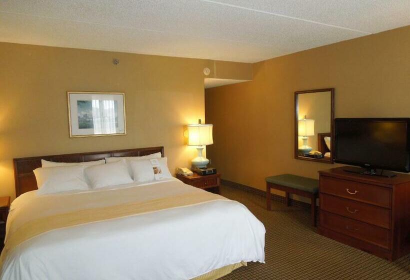 فندق Rl Cleveland Airport West