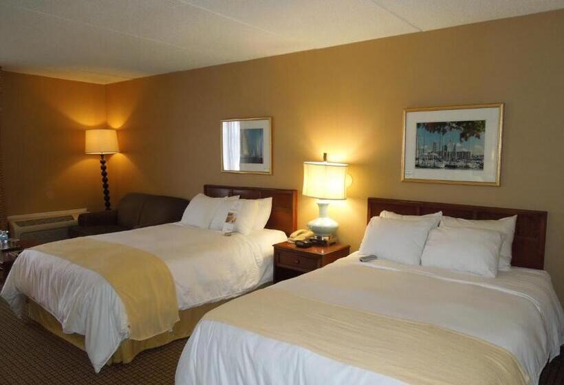 فندق Rl Cleveland Airport West