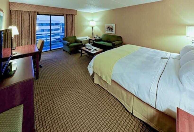 فندق Rl Cleveland Airport West