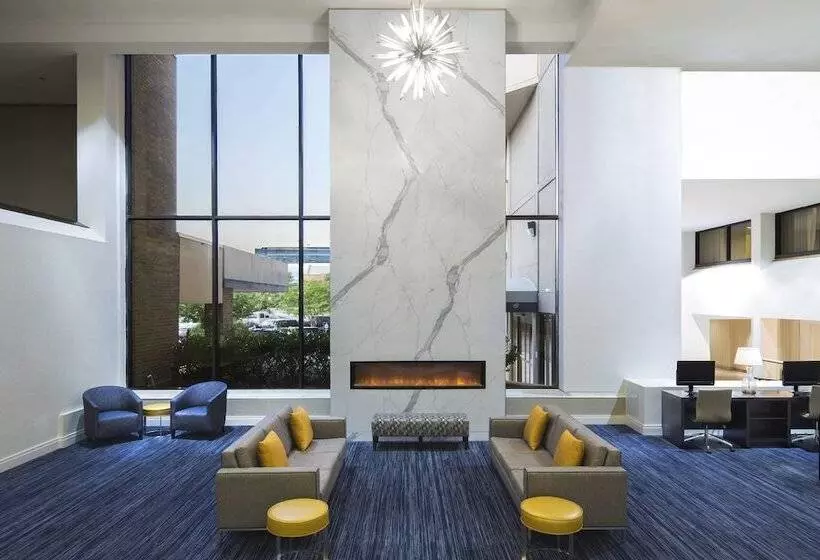 호텔 Sheraton Norfolk Waterside