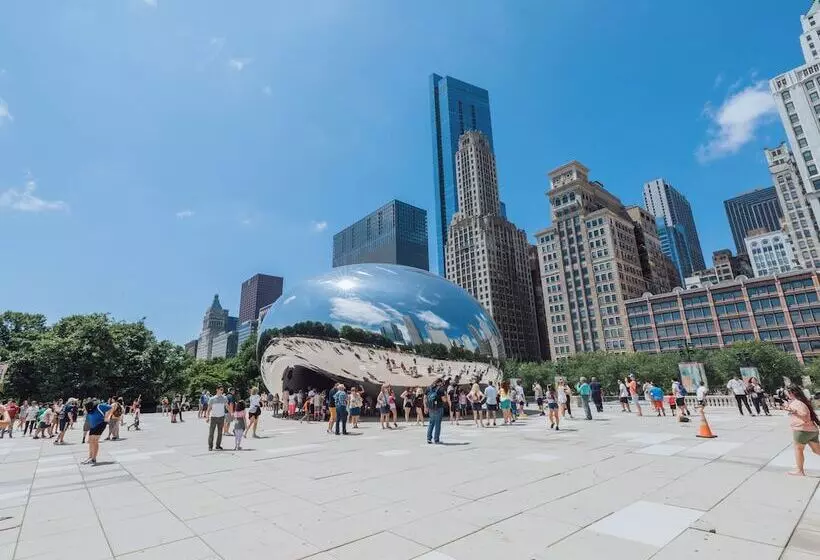 فندق The Westin Chicago River North