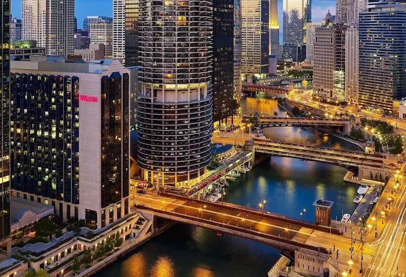 فندق The Westin Chicago River North