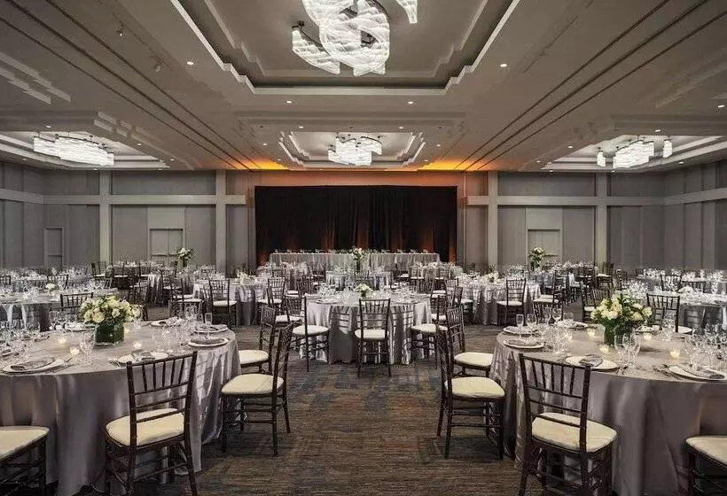 فندق The Westin Chicago River North