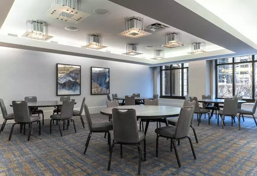 فندق The Westin Chicago River North
