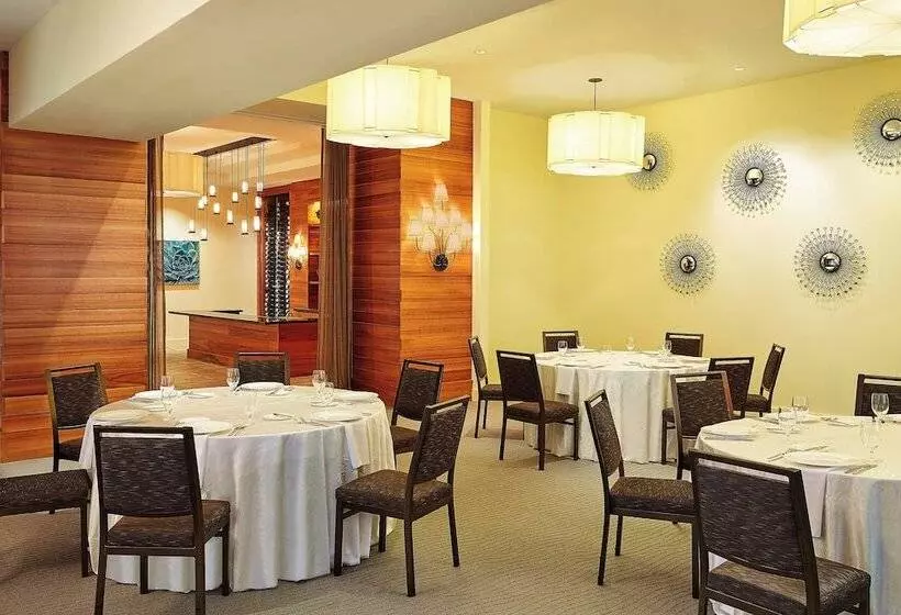 فندق The Westin Chicago River North