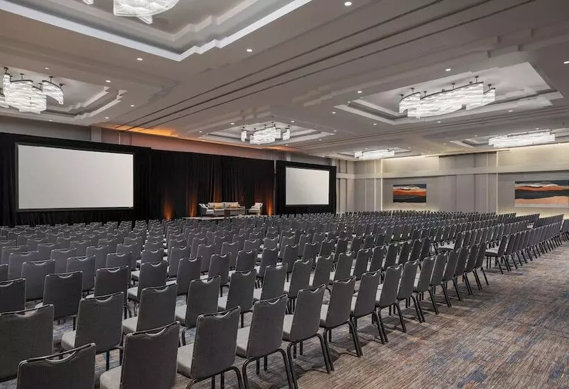 فندق The Westin Chicago River North