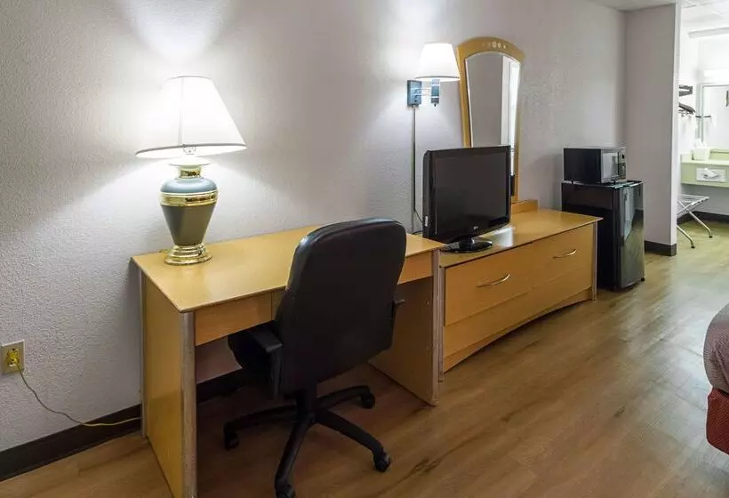 Motel 6 Groton, Ct Casinos Nearby