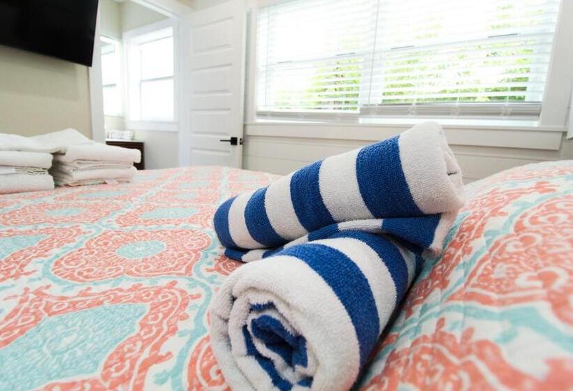 فندق على الطريق Pelican Post At Anna Maria Island Inn