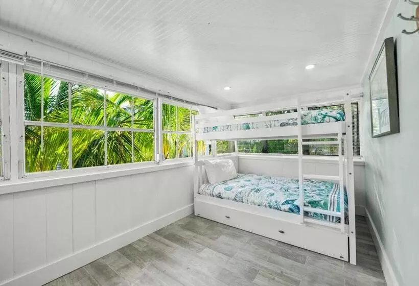 Motel Pelican Post At Anna Maria Island Inn