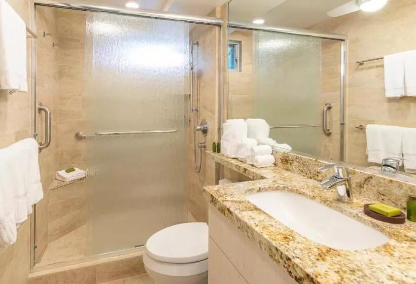 Nāpili Surf Beach Resort By Castle