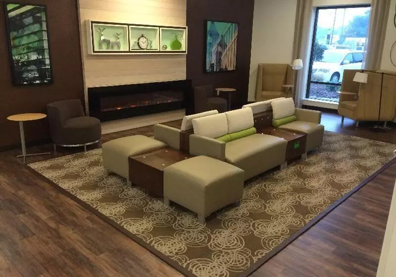 Szálloda Holiday Inn Greensboro Coliseum, An Ihg