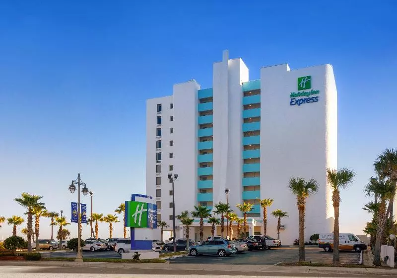 Kurort  Holiday Inn Express & Suites Oceanfront Daytona Beach Shores, An Ihg