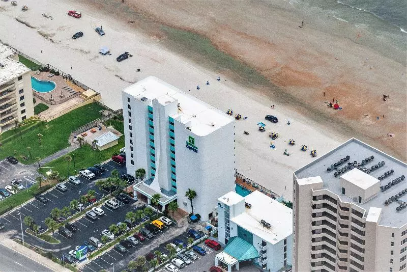 Kurort  Holiday Inn Express & Suites Oceanfront Daytona Beach Shores, An Ihg