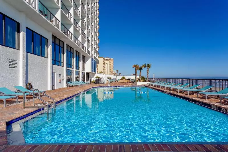 Kurort  Holiday Inn Express & Suites Oceanfront Daytona Beach Shores, An Ihg
