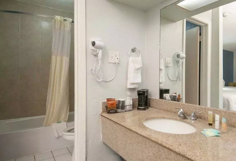 Best Price Motel & Suites