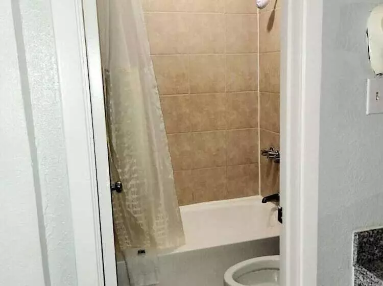 Best Price Motel & Suites