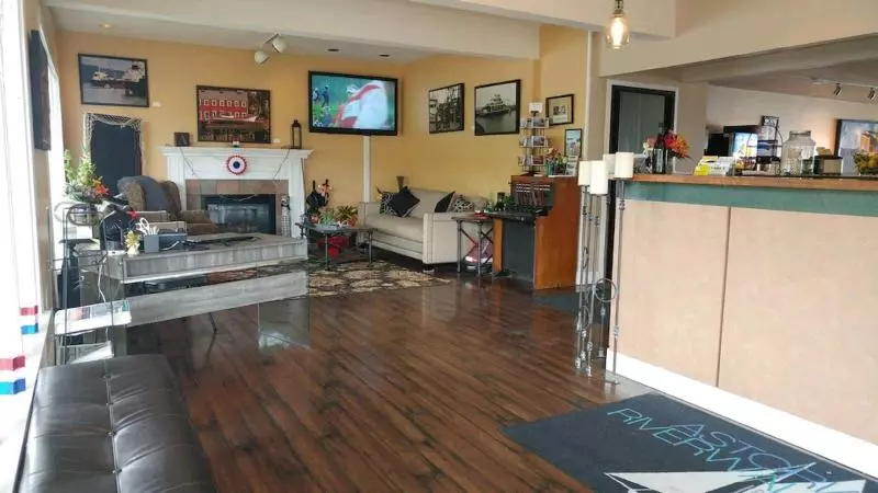 בית מלון כפרי Astoria Riverwalk Inn