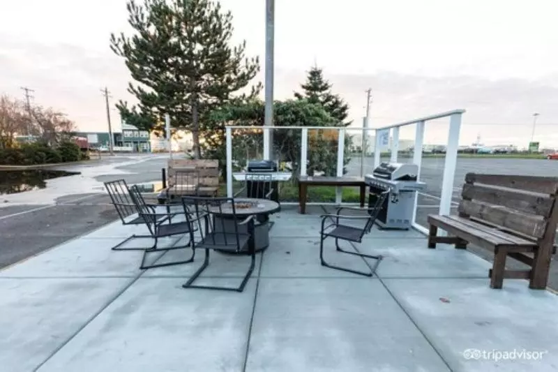 בית מלון כפרי Astoria Riverwalk Inn