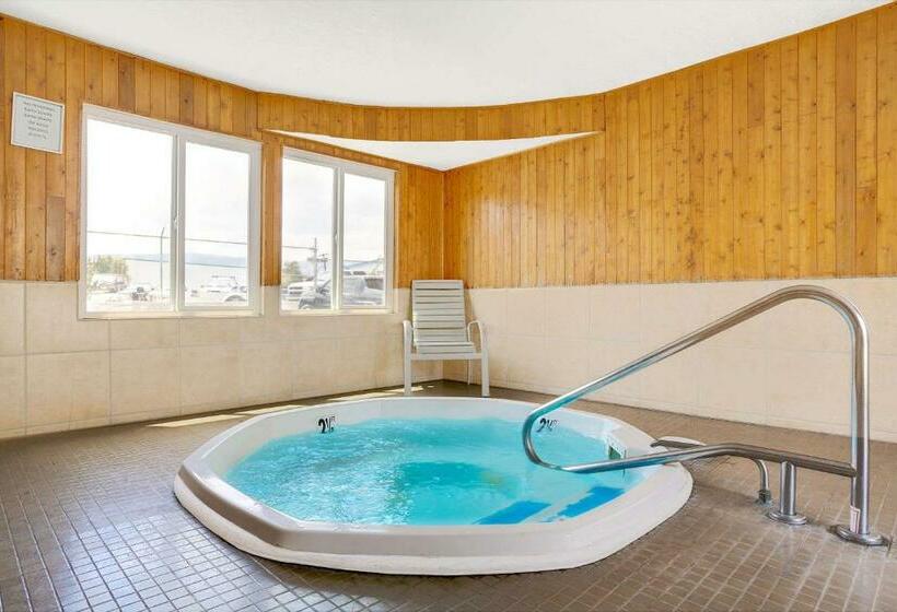 هتل Baymont By Wyndham Reno