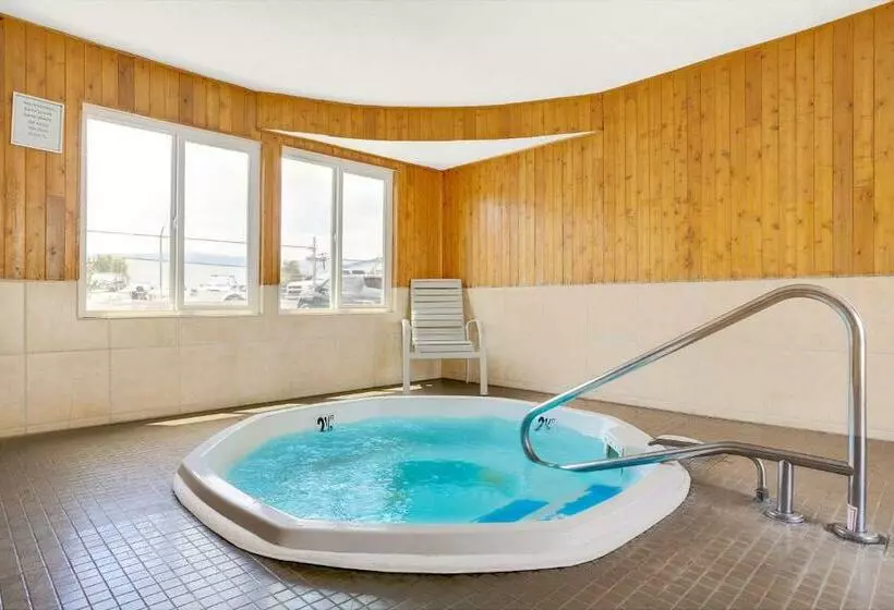 Hotel Baymont By Wyndham Reno